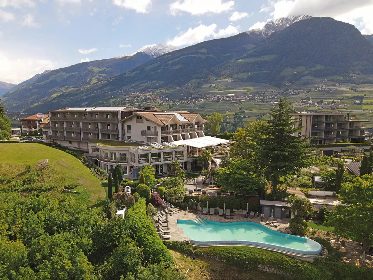 Hotel_Sonnbichl_Gartenbau_Gartengestaltung_Gartenplanung_Reider_Bozen_Südtirol